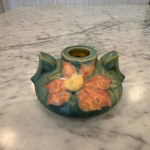 Roseville Pottery clematis candle holder in pink and green. Only one. EUC.